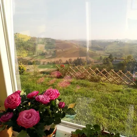 Large Secluded Villa, Fabulous Countryside Views, Beautiful Piedmonte Landscape Vila *