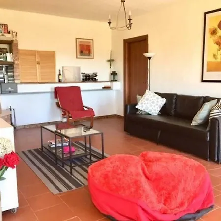 Large Secluded Villa, Fabulous Countryside Views, Beautiful Piedmonte Landscape Castelnuovo Belbo